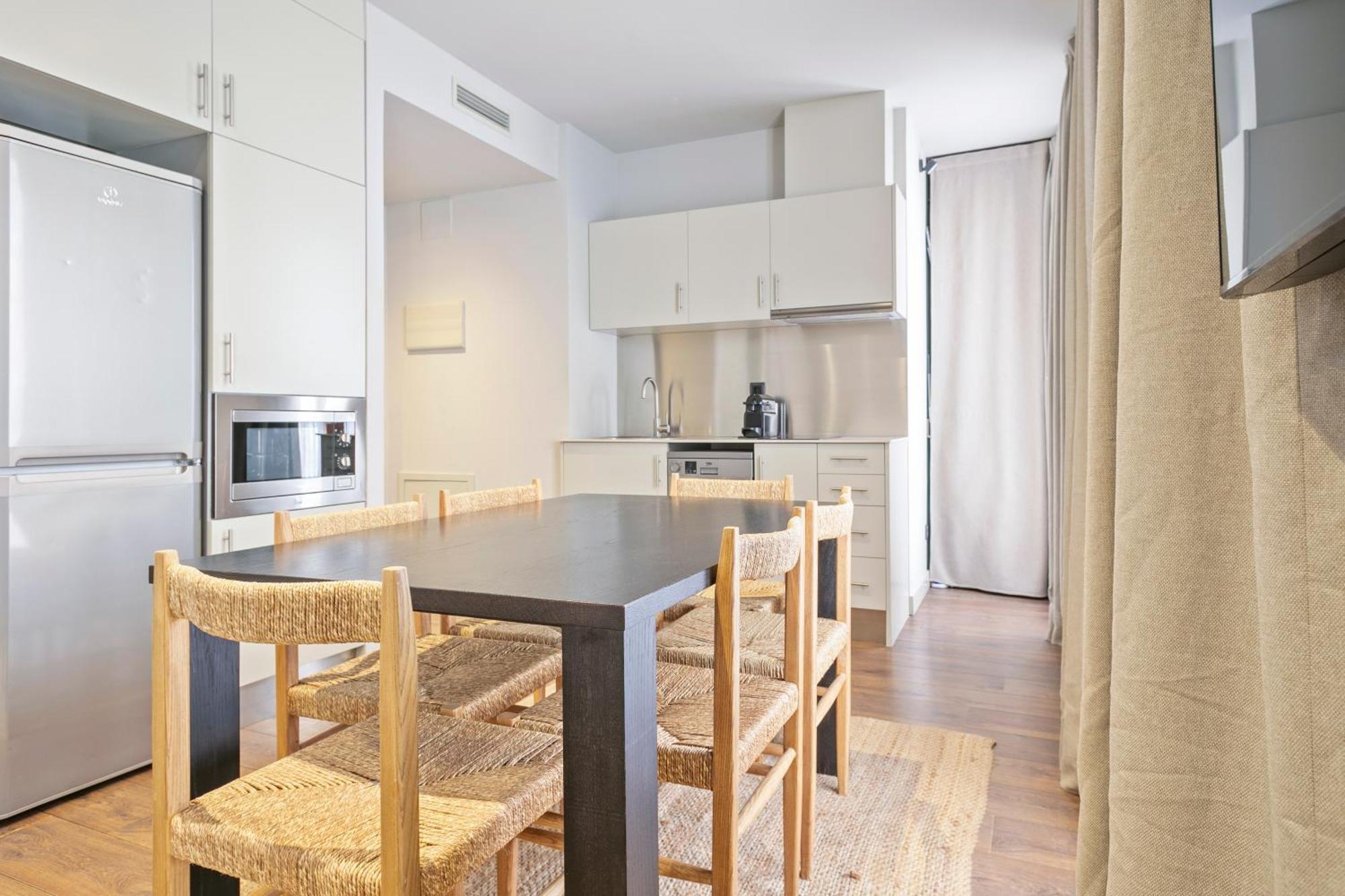 Uma Suites Barceloneta Beach Exterior photo