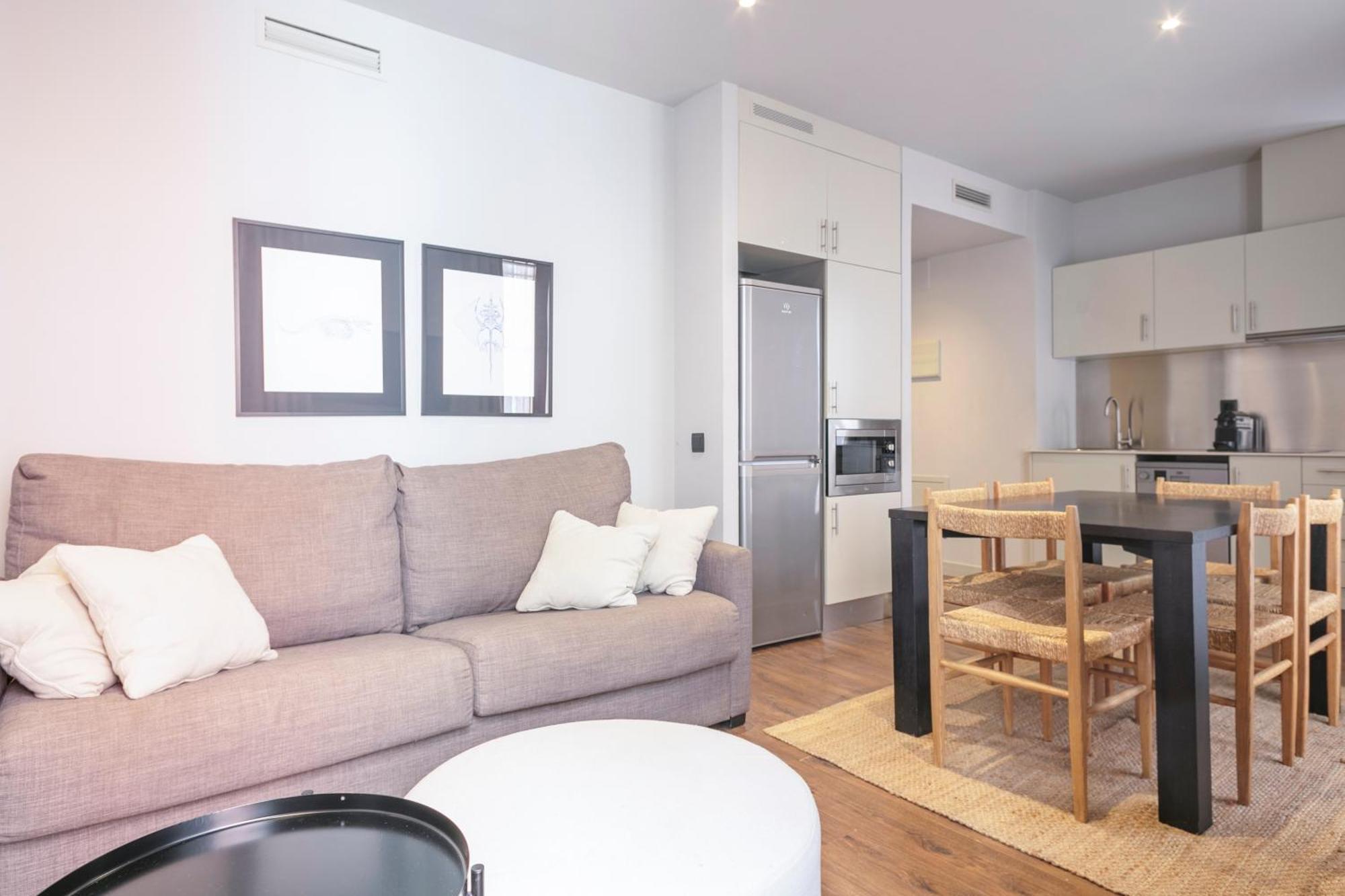 Uma Suites Barceloneta Beach Exterior photo